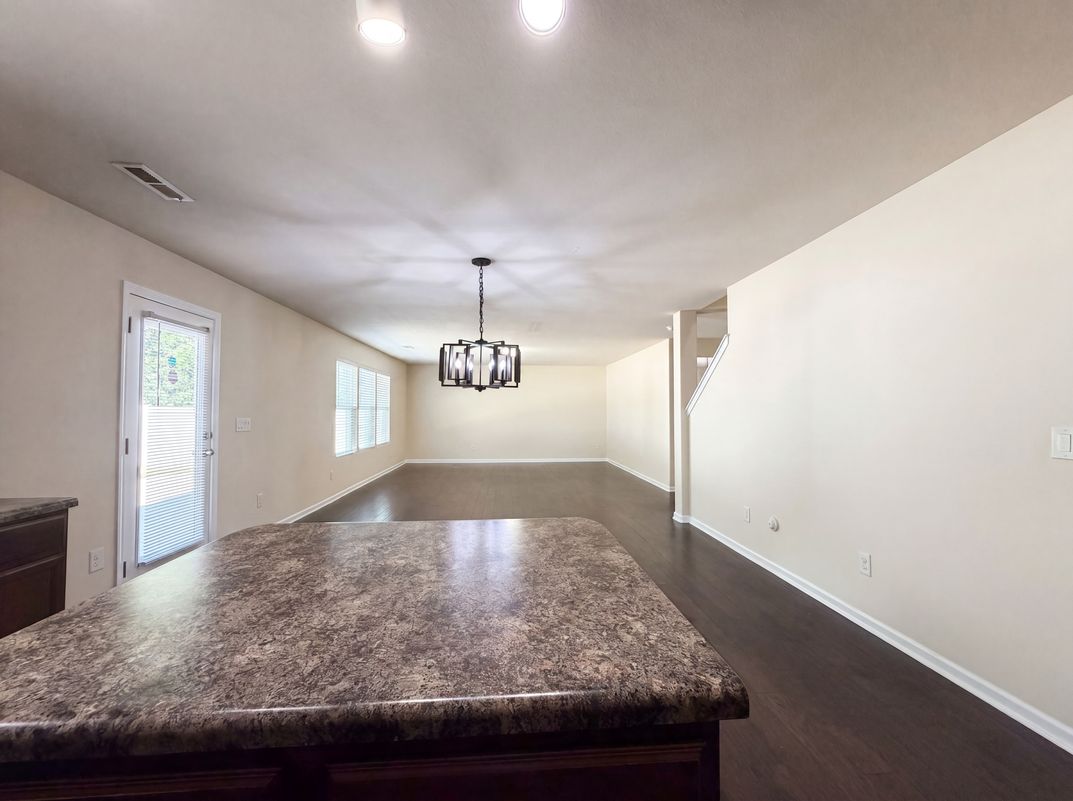 Photo 8 of 23 of 3423 Anita Glen Dr, Greensboro, NC