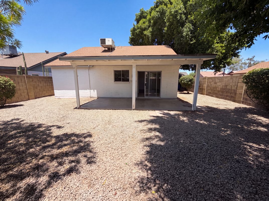 Photo 5 of 21 of 1111 N 64th St, Mesa, AZ