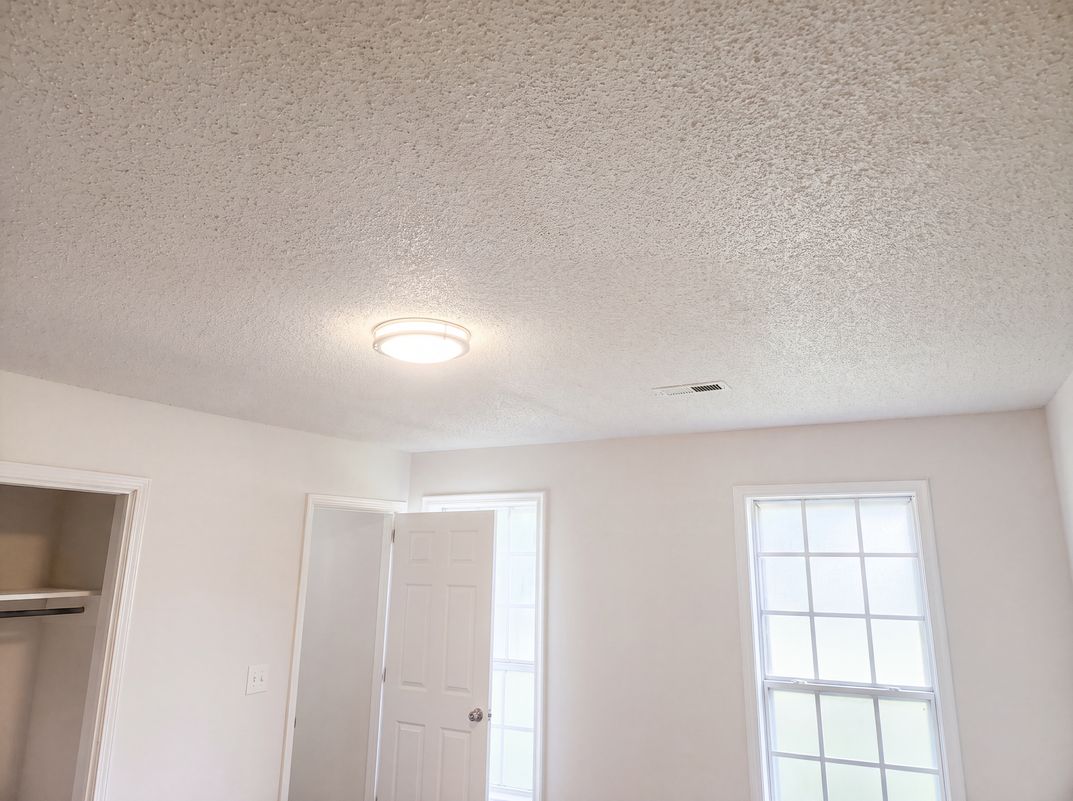 Photo 19 of 58 of 4334 Morningside Dr, Helena, AL