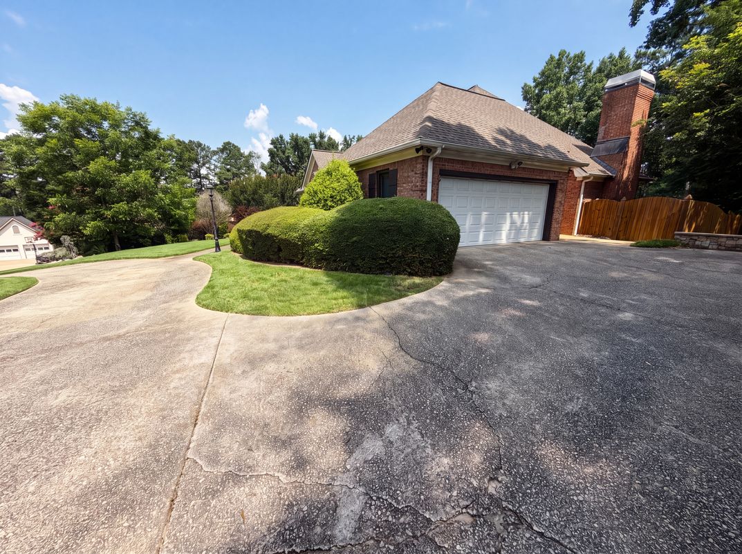Photo 19 of 39 of 135 N Clublands Ct, Johns Creek, GA