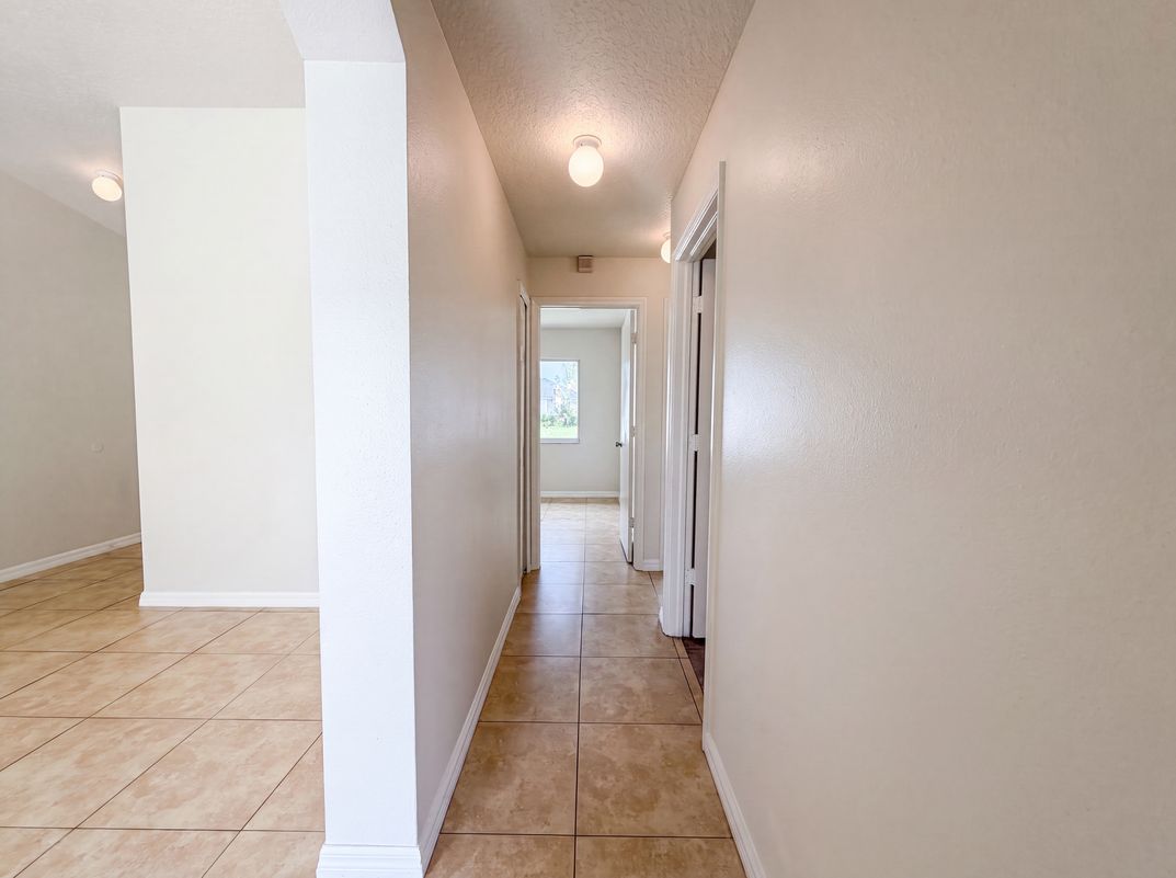 Photo 17 of 22 of 13236 Pike Lake Dr, Riverview, FL
