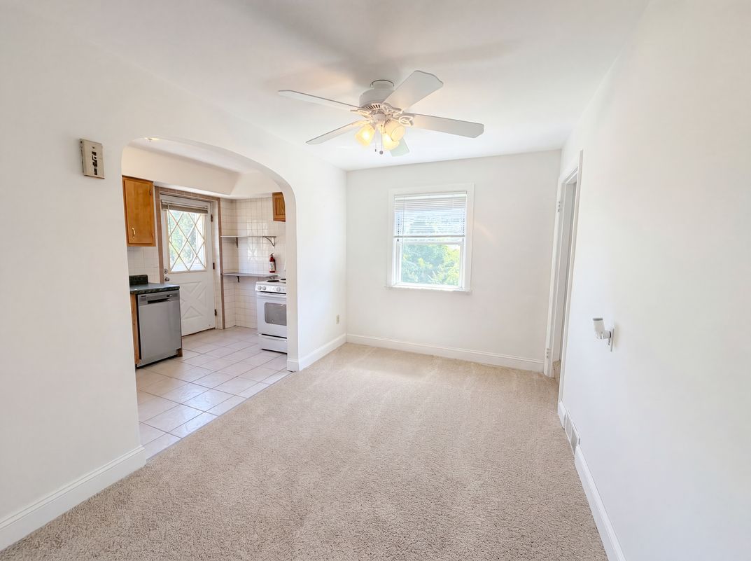 Photo 6 of 25 of 5476 Edalbert Dr, Cincinnati, OH