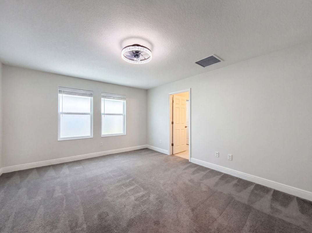 Photo 18 of 33 of 12643 Horseshoe Bend Dr, Lithia, FL