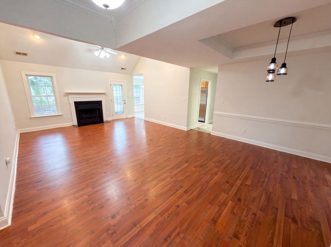 Photo 6 of 19 of 2037 Olde Towne Dr, Monroe, NC