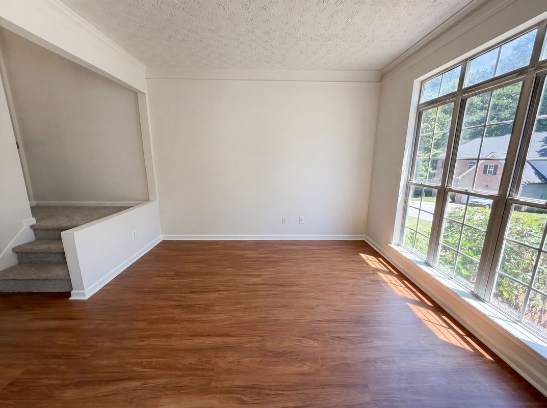 Photo 9 of 55 of 835 Shadow Lake Dr, Lithonia, GA