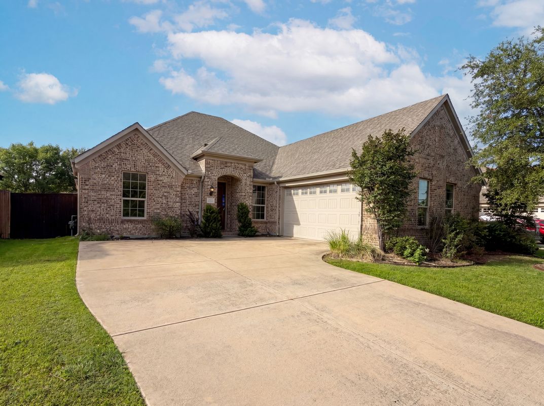 Photo 16 of 17 of 4416 Berry Ridge Ln, Frisco, TX