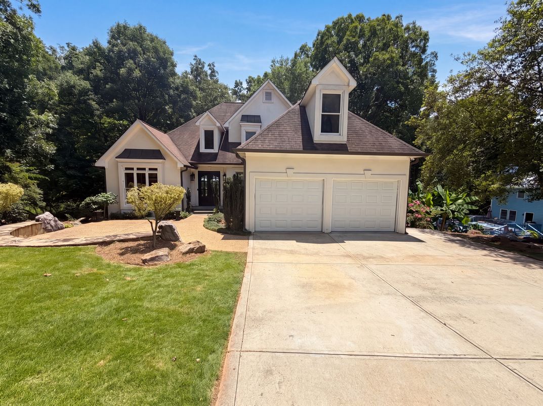 Photo 31 of 34 of 2299 Camden Dr SW, Marietta, GA
