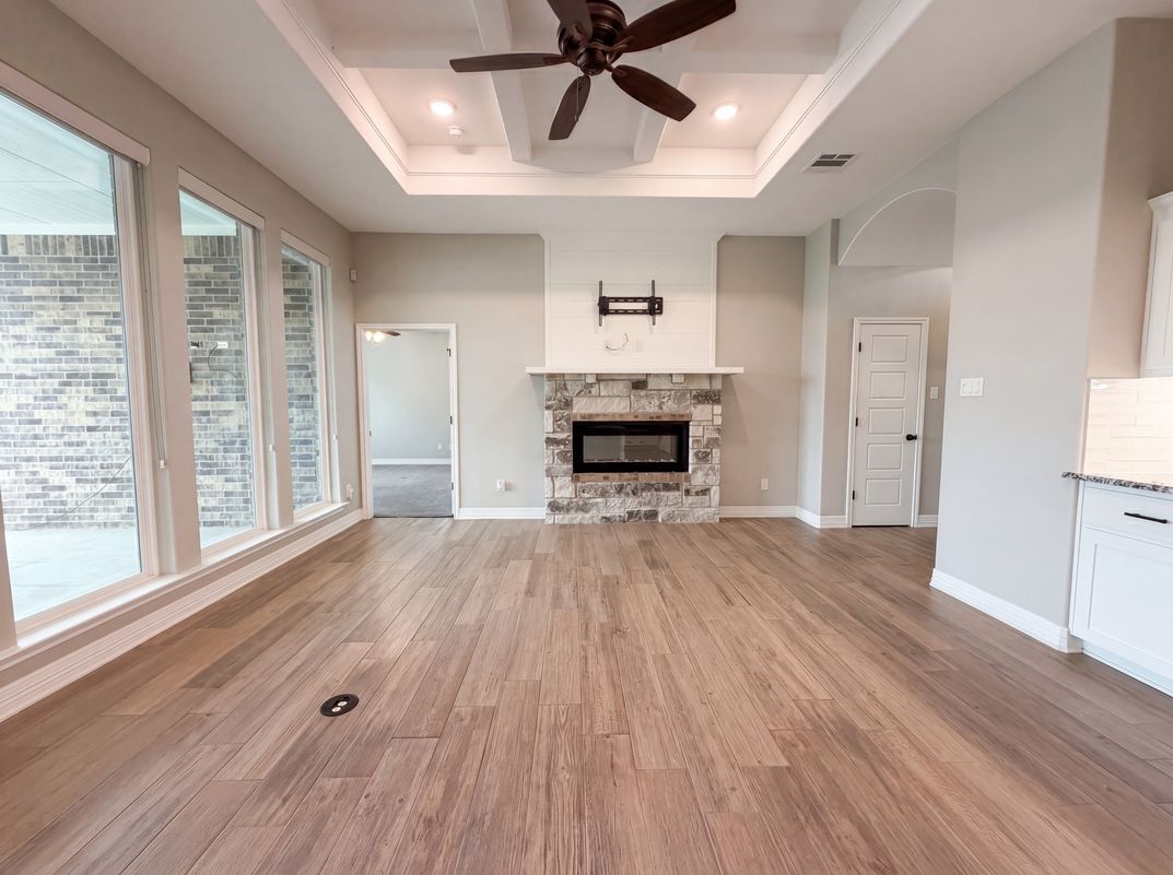 Photo 3 of 21 of 6112 Wye Oak Dr, Salado, TX