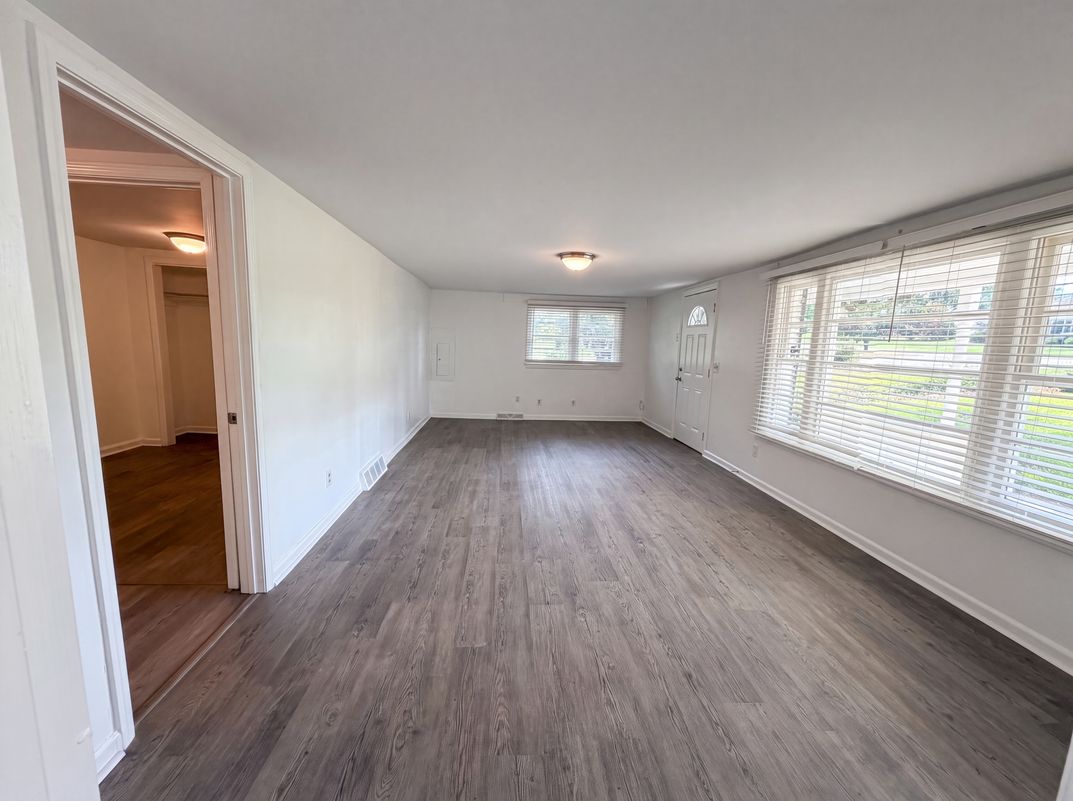 Photo 9 of 23 of 1502 Pine St, West Columbia, SC