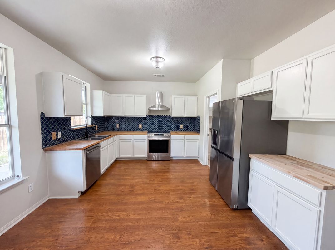 Photo 2 of 19 of 612 Sugar Brook Dr, Temple, TX