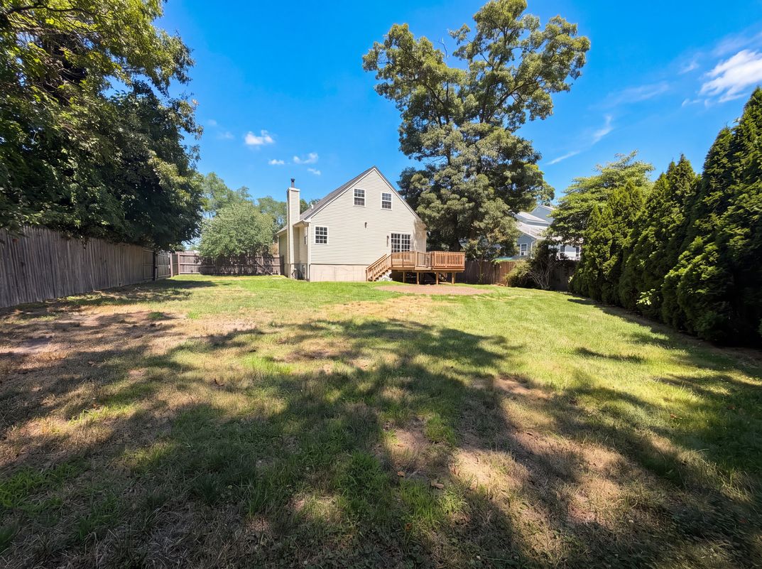 Photo 5 of 36 of 166 Moriches Ave, Mastic, NY