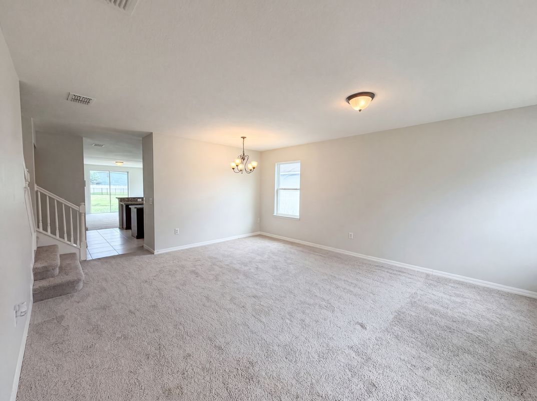 Photo 3 of 22 of 4876 Grassy Knoll Dr, Tavares, FL