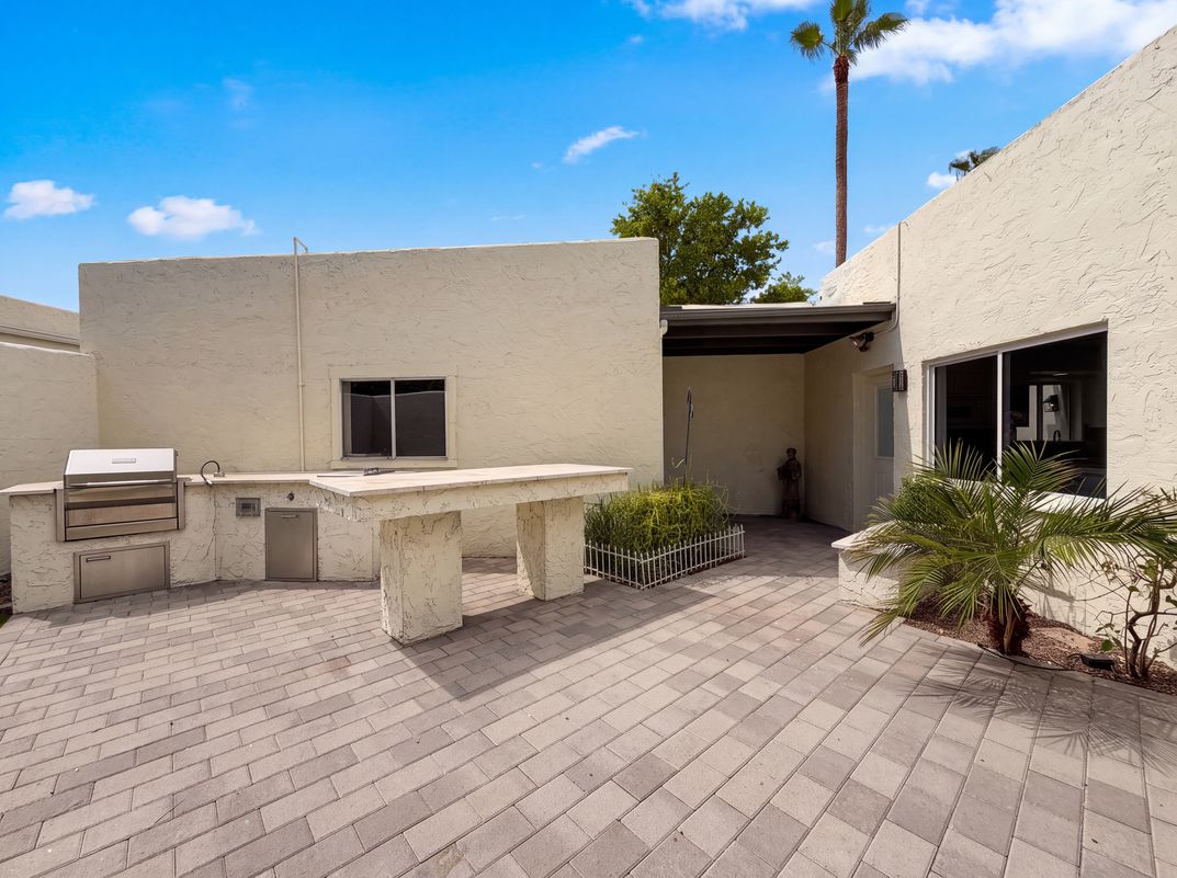 Photo 6 of 28 of 5341 N Questa Tierra Dr, Phoenix, AZ