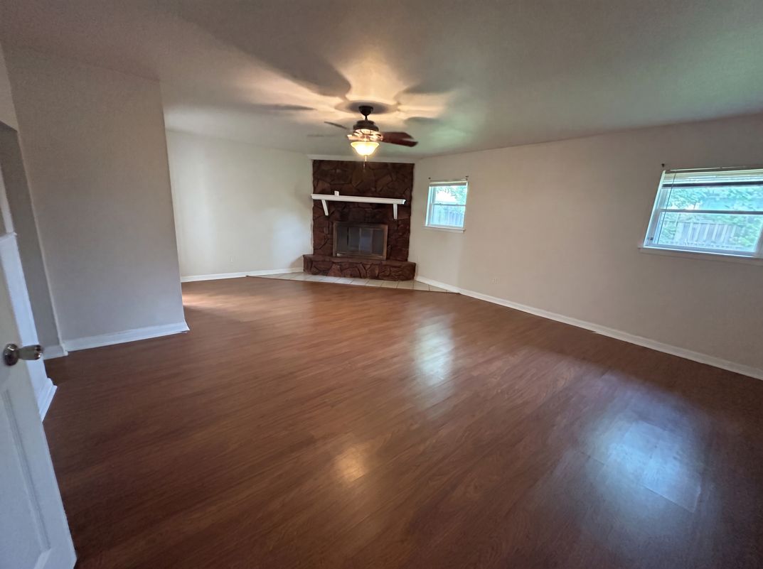Property photo 3 of 4719 Lurline St