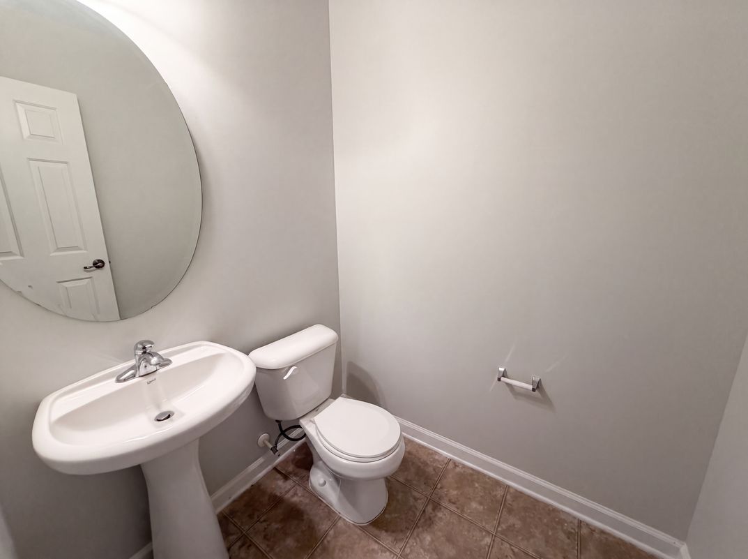 Photo 8 of 16 of 506 Hillview Dr, Durham, NC