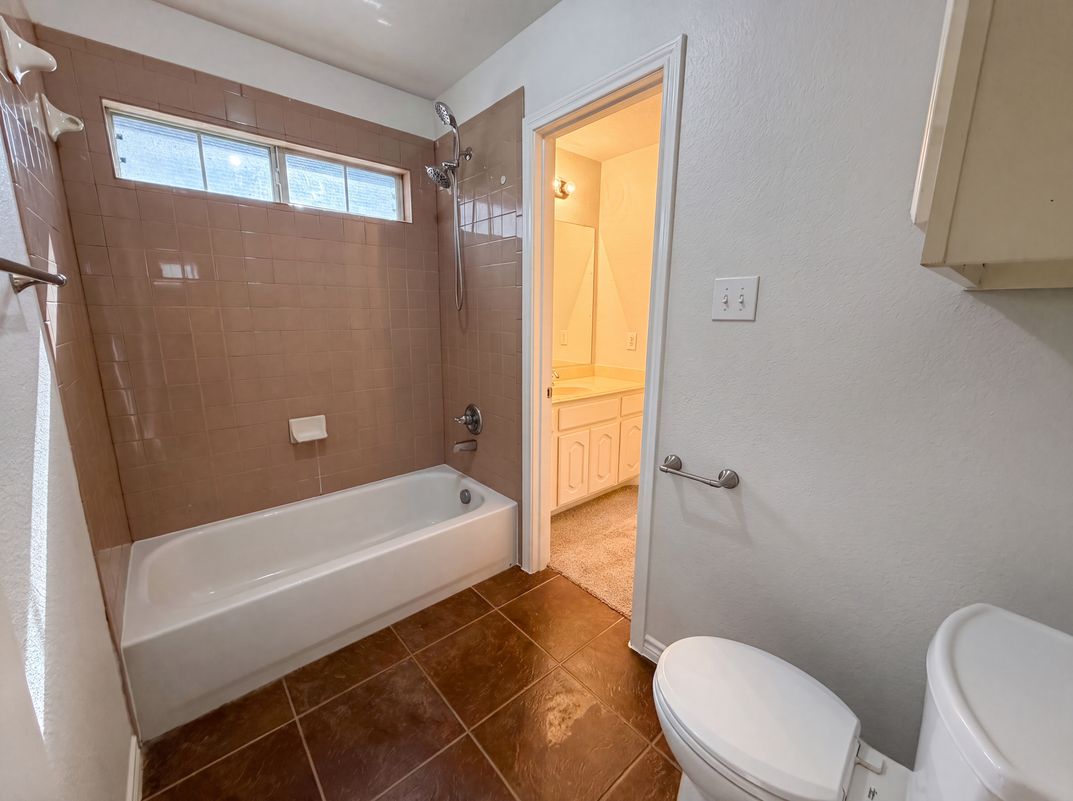 Photo 18 of 21 of 529 Olympia St, Desoto, TX