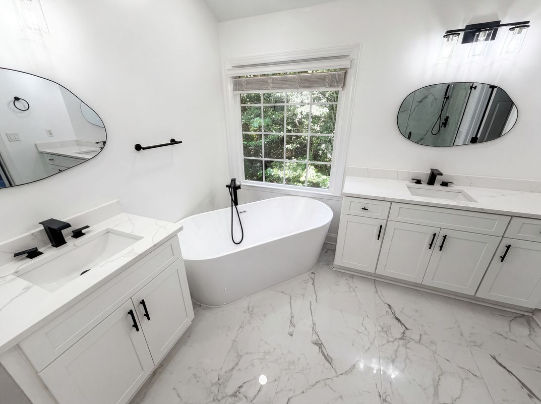 Photo 23 of 38 of 1231 Dunwoody Village Dr, Atlanta, GA