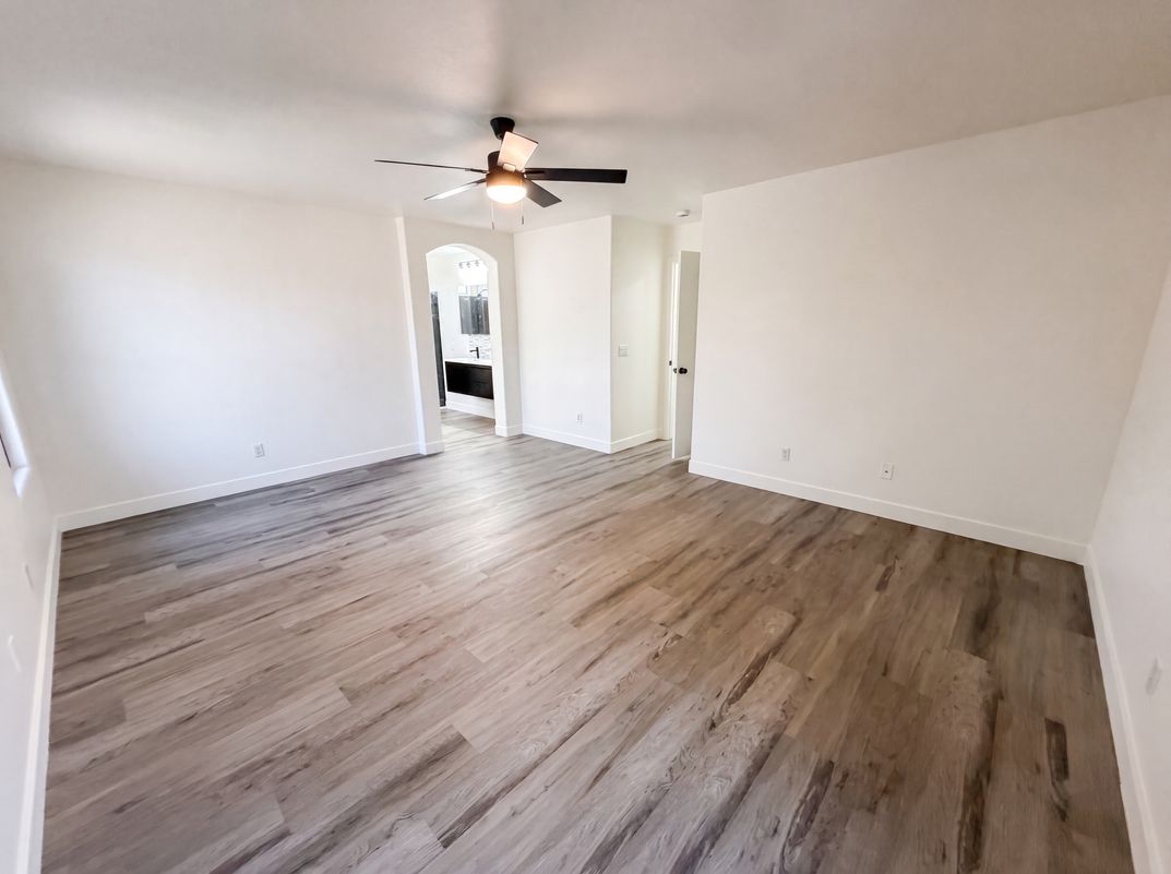 Photo 7 of 23 of 800 S Bedford Dr, Chandler, AZ