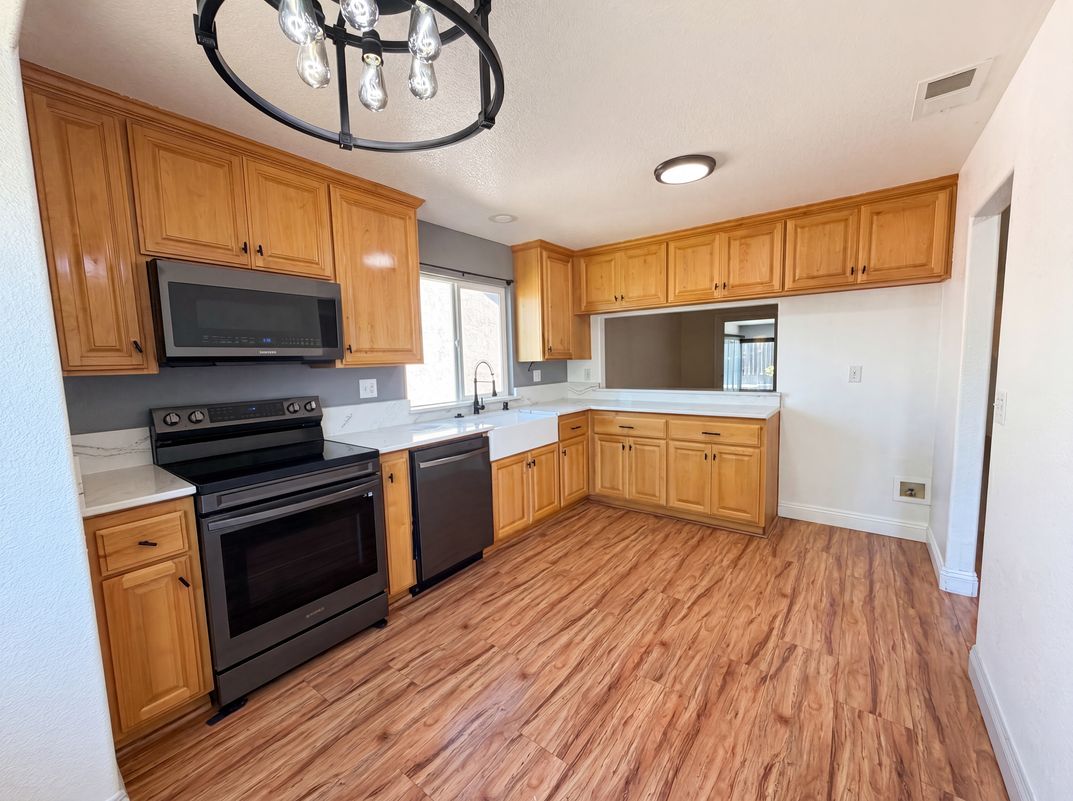 Photo 6 of 27 of 3740 Blackfoot Way, Antelope, CA