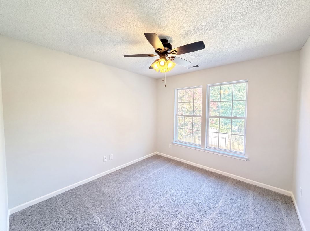 Photo 13 of 21 of 3016 Wyntree Ct, Matthews, NC