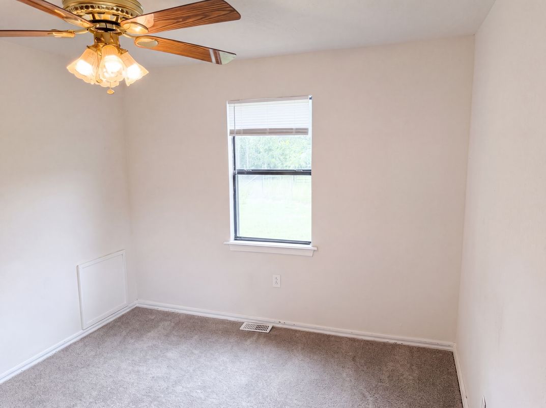 Photo 4 of 19 of 430225 E 1155 Rd, Porum, OK