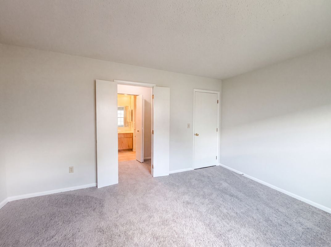 Photo 10 of 26 of 104 Santa Anita Ave, Newark, OH