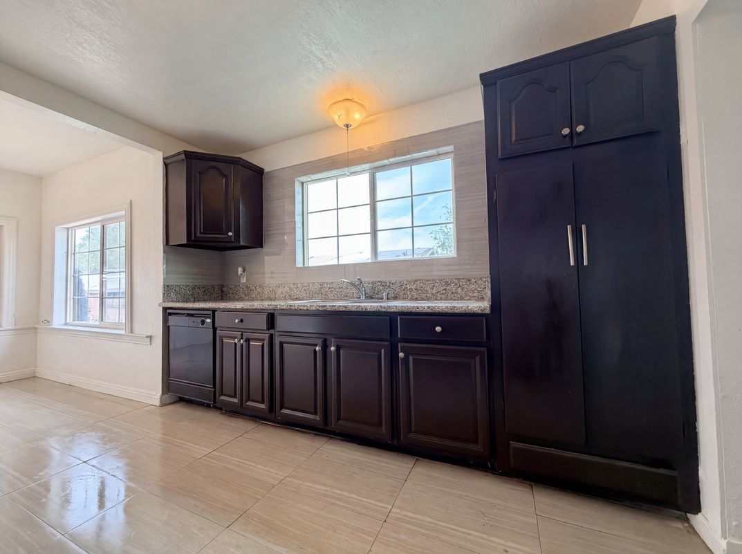 Photo 19 of 42 of 11950 Lee Ave, Adelanto, CA