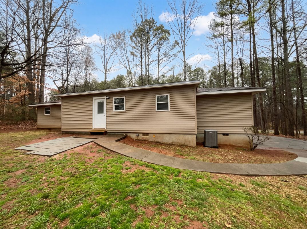 Photo 25 of 27 of 431 Cedarcrest Rd, Dallas, GA