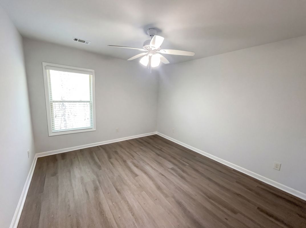 Photo 12 of 19 of 220 Madison Ave, Acworth, GA