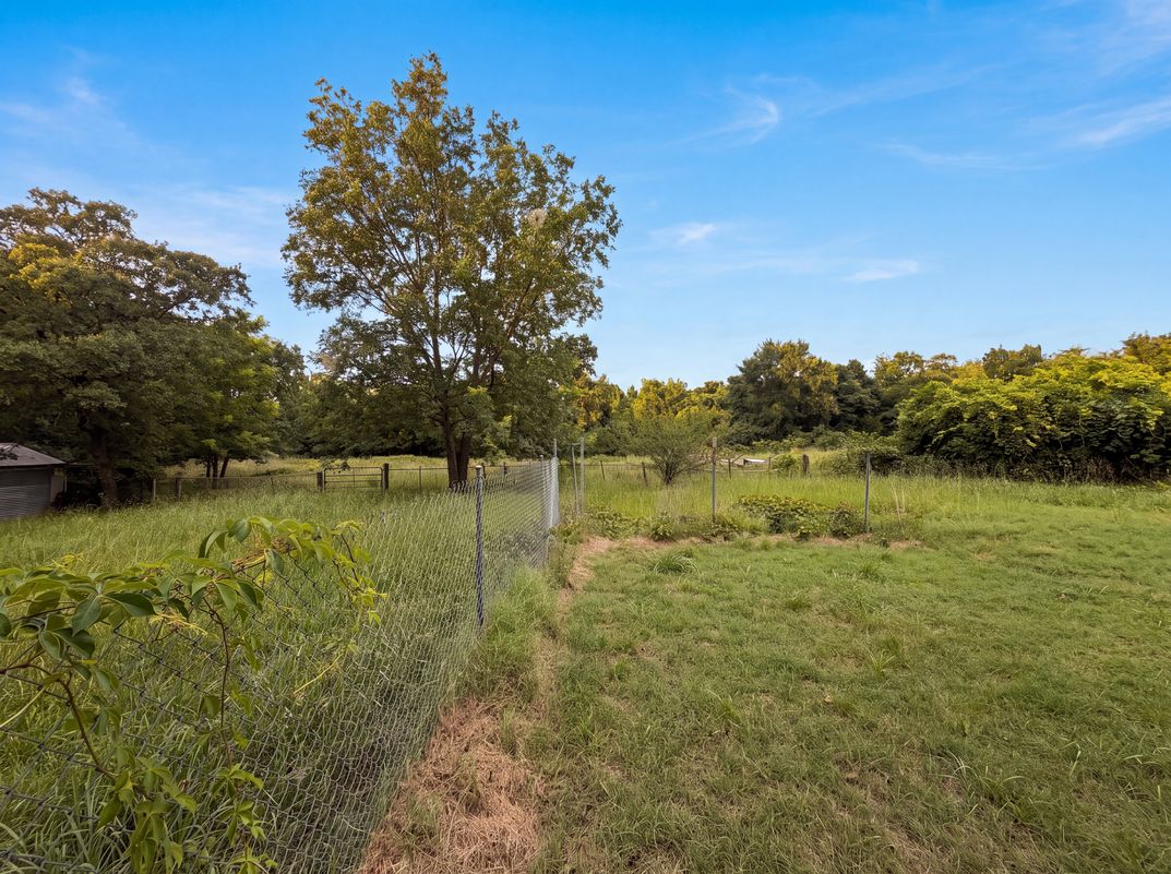 Photo 18 of 19 of 430225 E 1155 Rd, Porum, OK