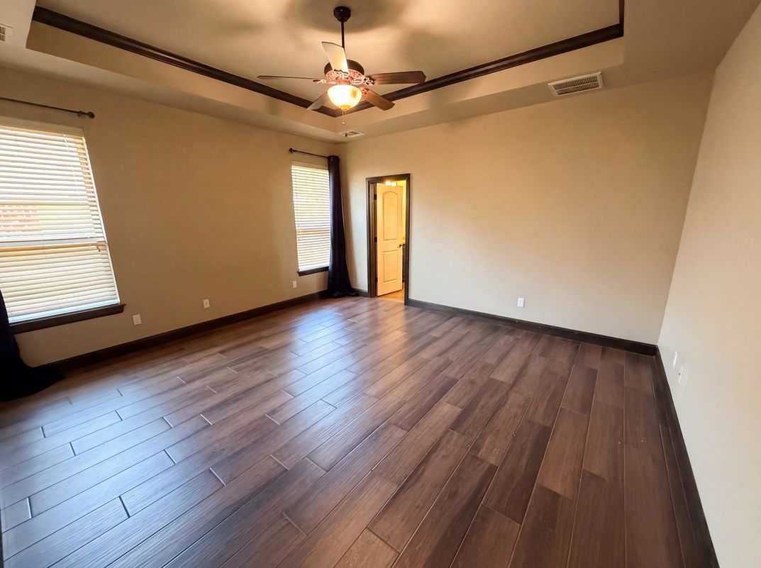 Photo 4 of 16 of 15941 Sky Run Dr, Edmond, OK