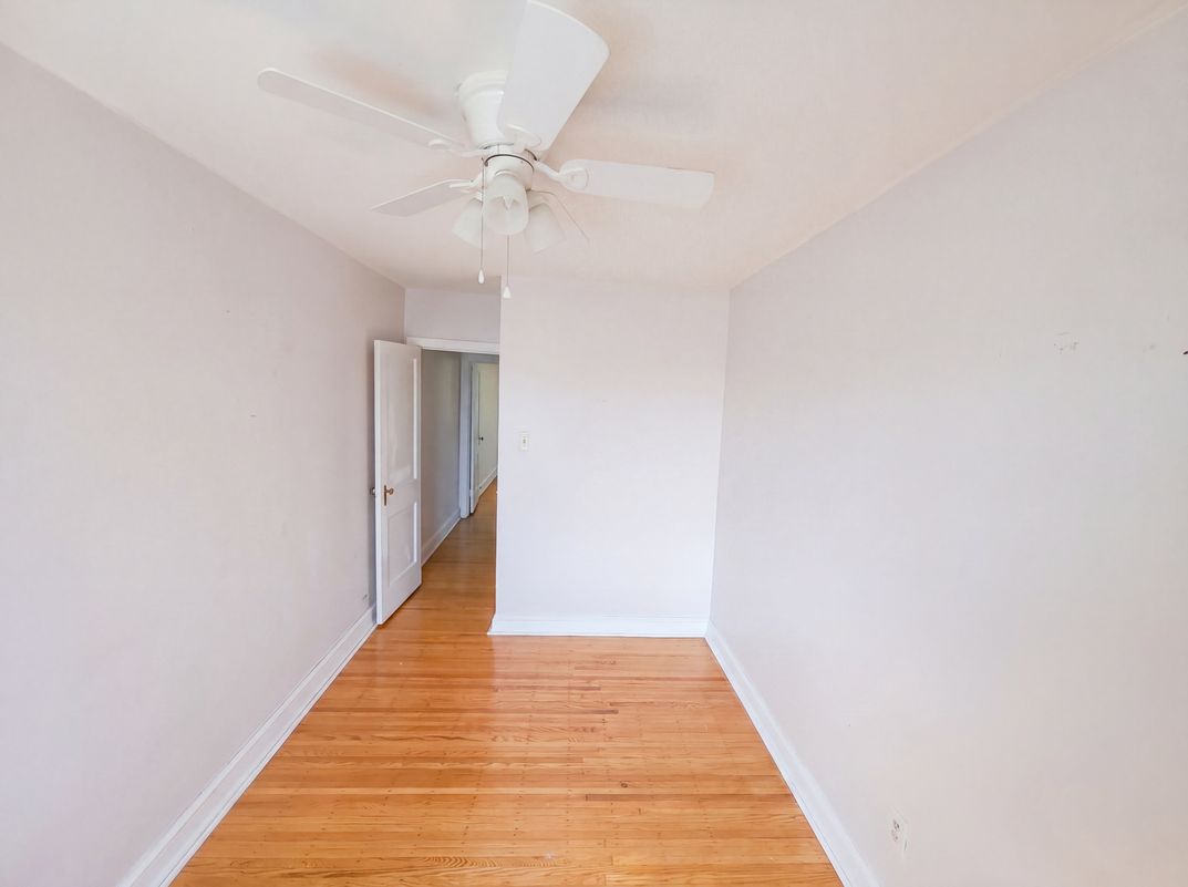 Photo 13 of 45 of 727 Cypress St, Lansdowne, PA