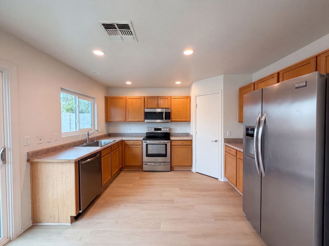 Photo 8 of 20 of 198 N 222nd Dr, Buckeye, AZ
