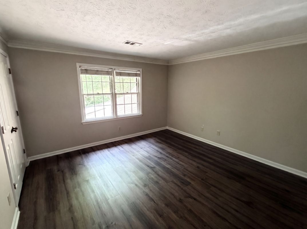 Photo 17 of 46 of 2360 Kimbrough Ct, Atlanta, GA