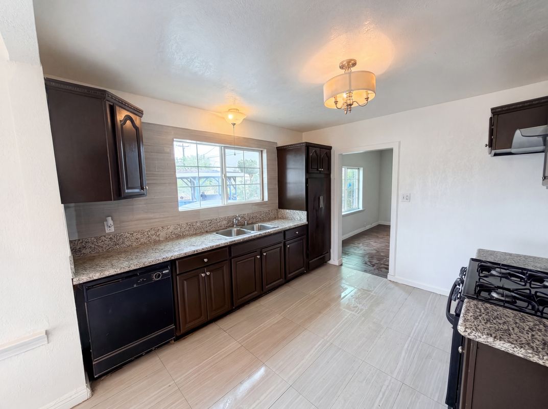 Photo 22 of 42 of 11950 Lee Ave, Adelanto, CA