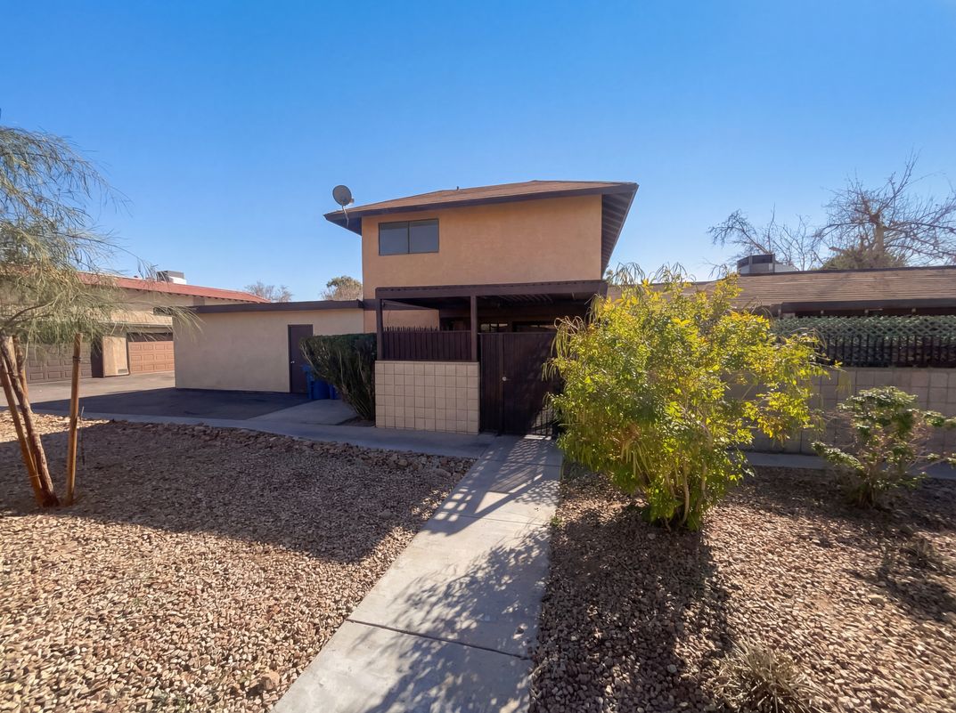 Property photo 1 of 5097 Village Dr