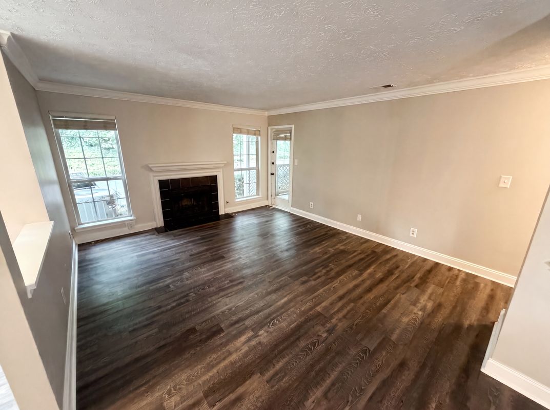 Photo 10 of 18 of 6818 Glenridge Dr, Atlanta, GA