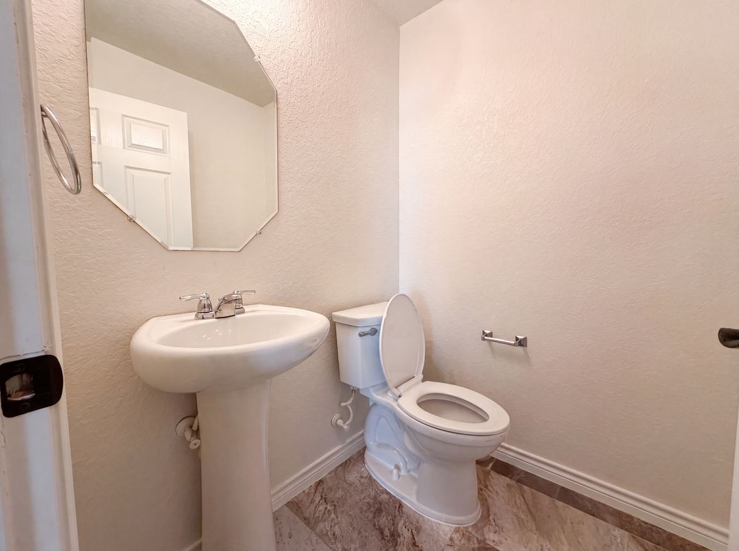 Photo 11 of 22 of 5923 Cielo Rnch, San Antonio, TX