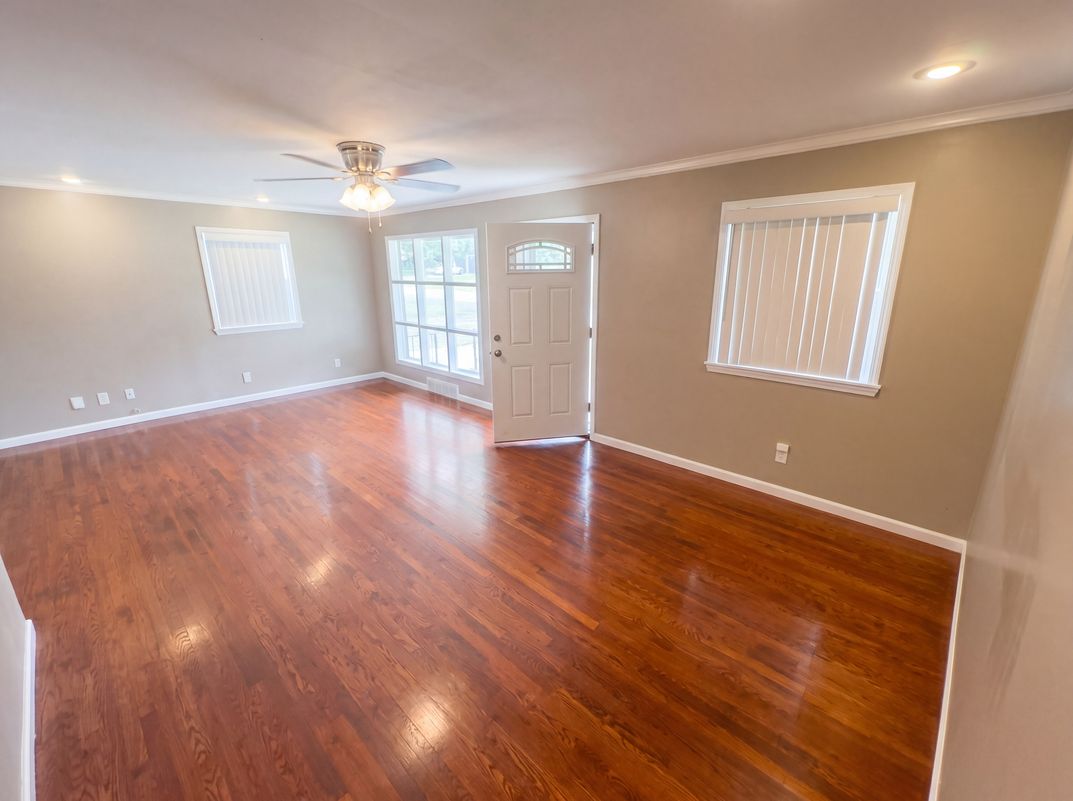 Property photo 3 of 5618 SW 14th St