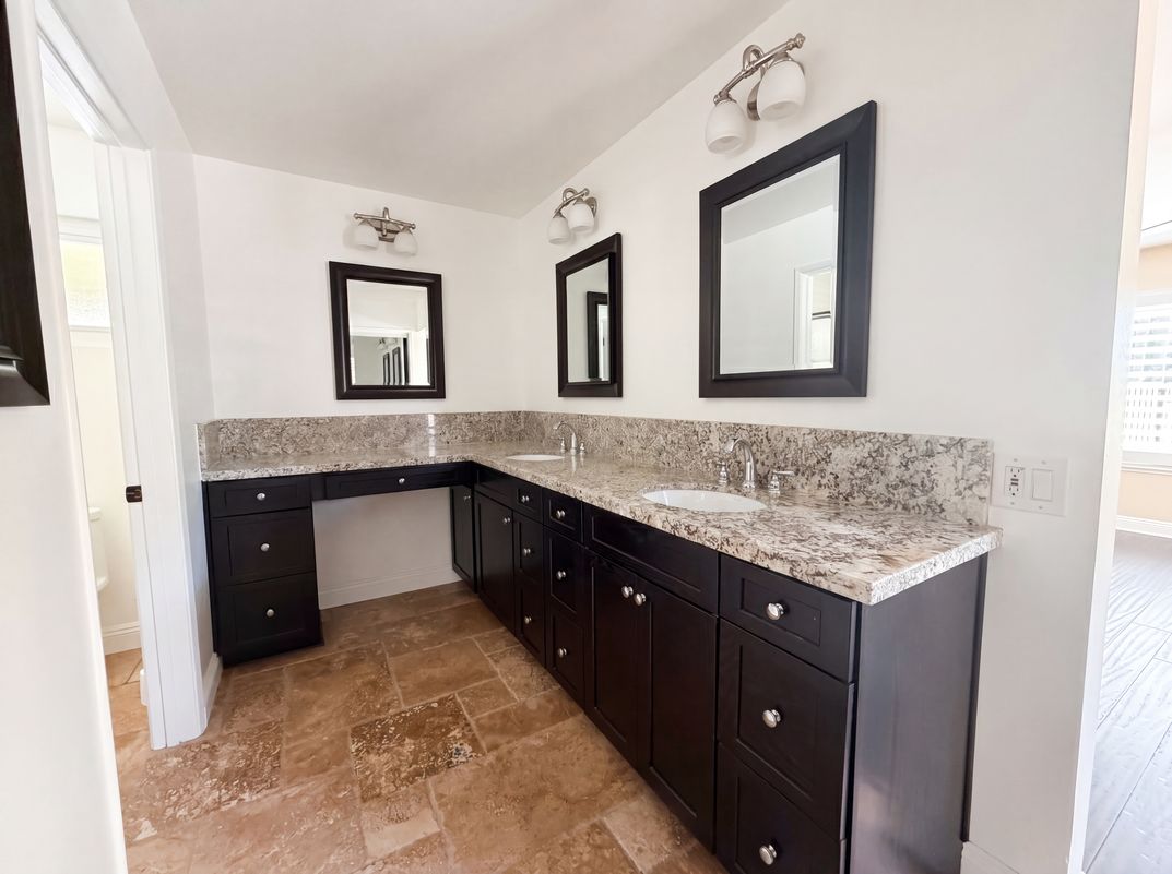 Photo 14 of 24 of 17883 Sintonte Dr, San Diego, CA
