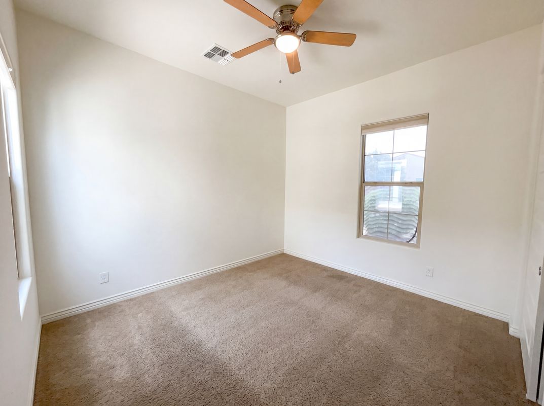 Photo 13 of 58 of 2312 E Susan Dr, Gilbert, AZ