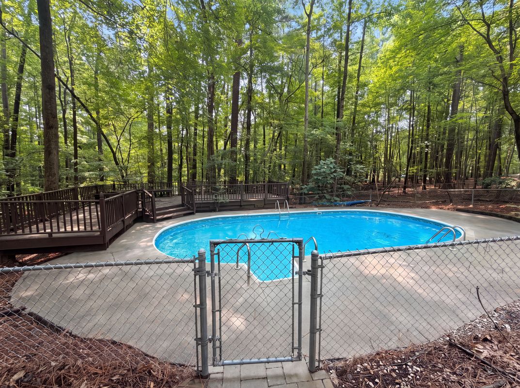Photo 17 of 18 of 204 Boulder Bluff Trl, Chapel Hill, NC