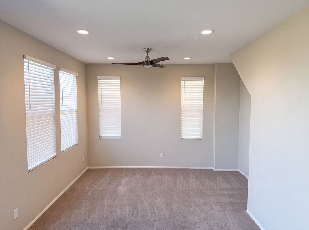 Property photo 3 of 3885 Iron Mountain Cir