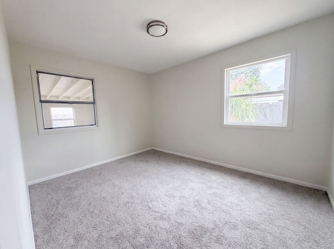Photo 4 of 19 of 625 Woodlawn Ave, Chula Vista, CA