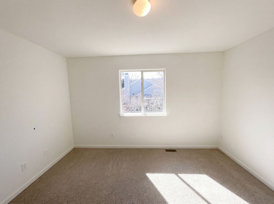 Photo 12 of 20 of 9686 Fairwood St, Littleton, CO