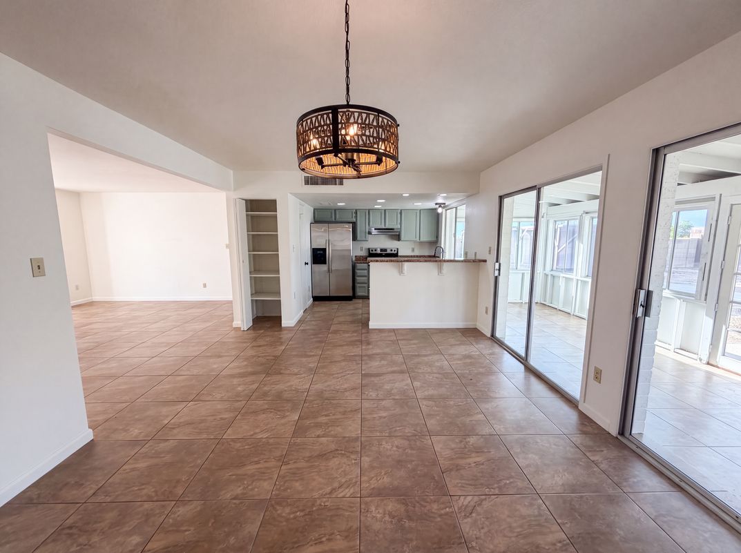Photo 10 of 26 of 10501 W Loma Ln, Peoria, AZ