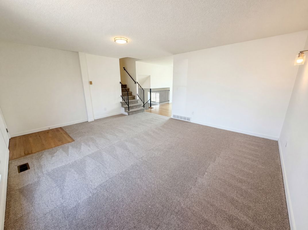 Photo 3 of 36 of 1146 S Cathay St, Aurora, CO