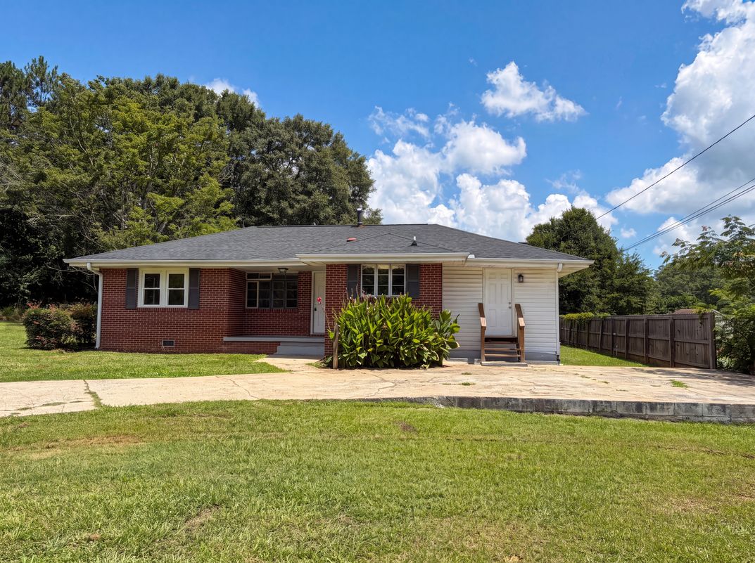 Photo 21 of 23 of 5656 Salem Rd, Covington, GA