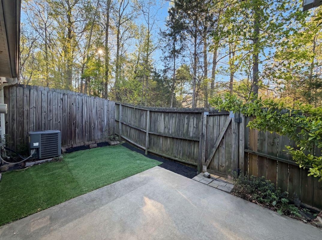 Photo 17 of 21 of 3088 Trimble Cir NW, Concord, NC