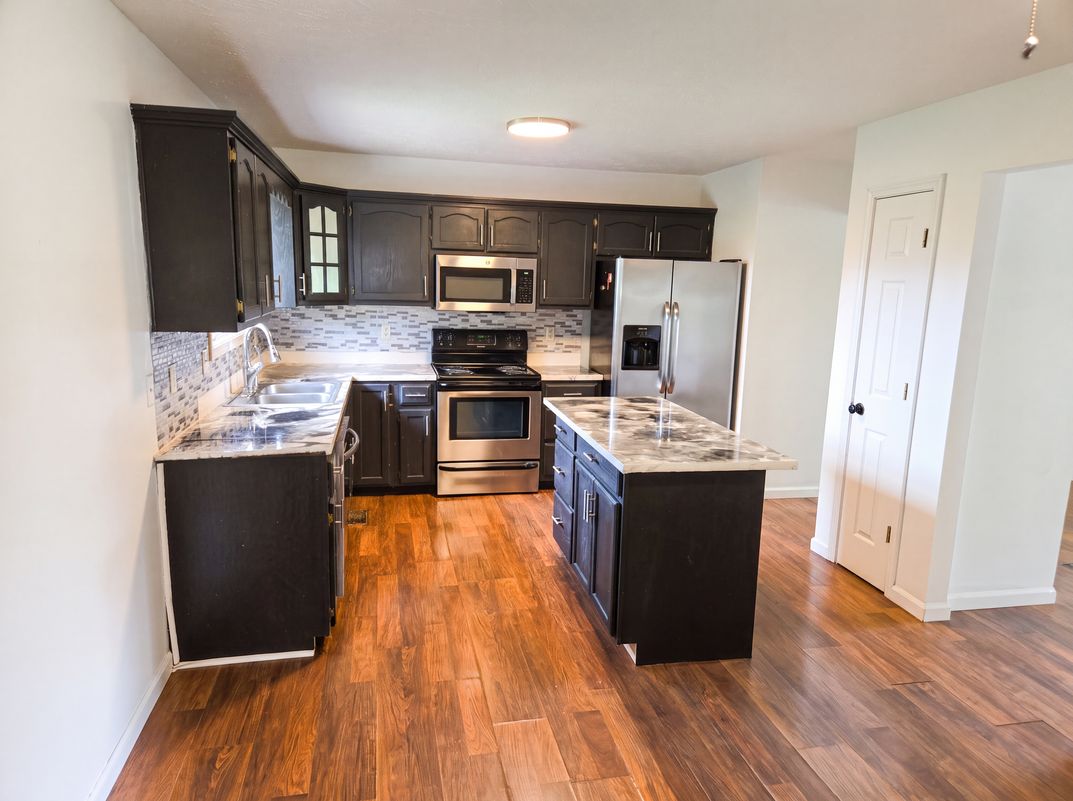 Photo 8 of 24 of 1317 Twin Brook Dr, Berea, KY